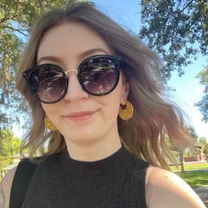 Meet your Posher, Julia